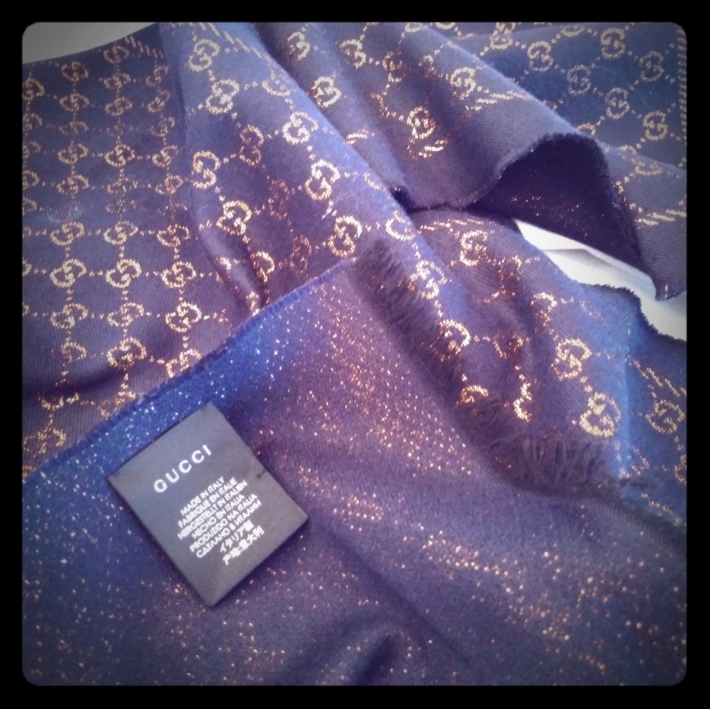 GUCCI Women's Wool Scarves ( Gold & Dark blue )